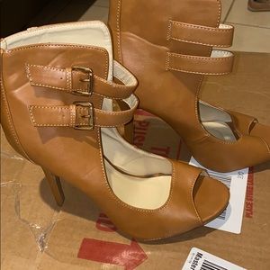 Women heels